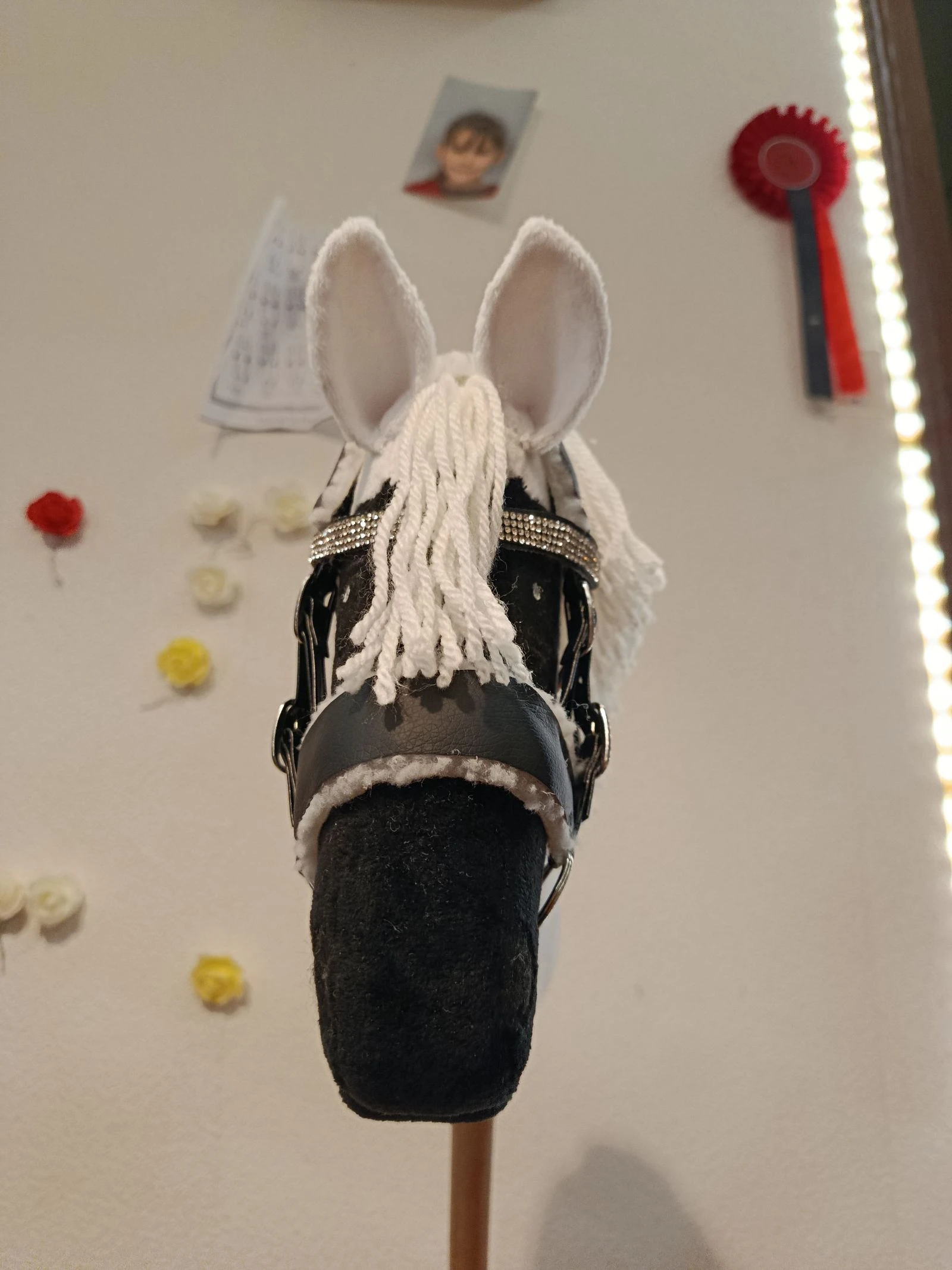 Hobby horse preto e branco – photo 5
